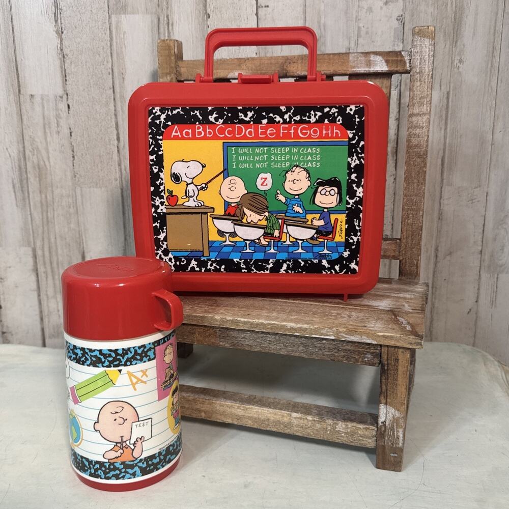 Vintage Aladdin Plastic Snoopy Peanuts Lunchbox With Thermos - Classroom Scene